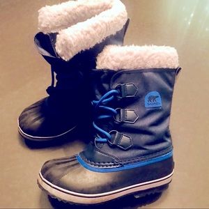 Sorel Boots SZ 4